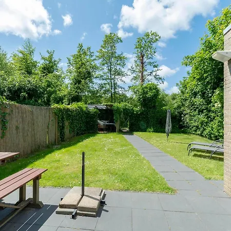 In Sint Maartenszee Near Sint Maartensvlotbrug